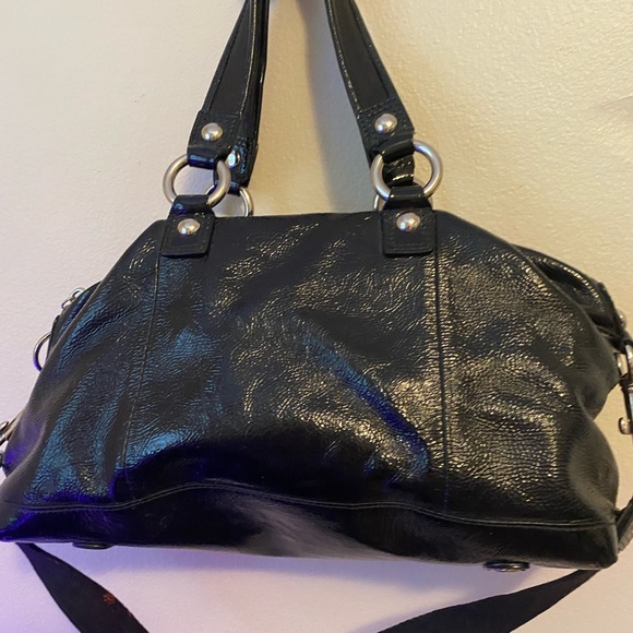 Coach Bag. Poppy edition. Black Patten Leather. - Picture 2 of 3